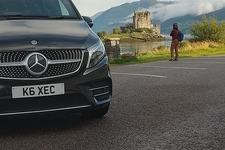 Edinburgh Airport to St Andrews (Luxury 7 seater offer) - Photo 1 of 3